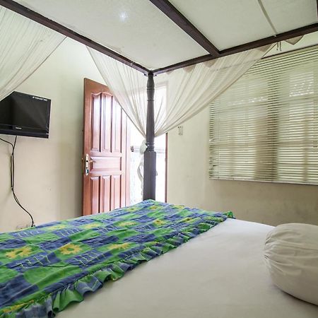Lori Beach Inn Seminyak Eksteriør billede