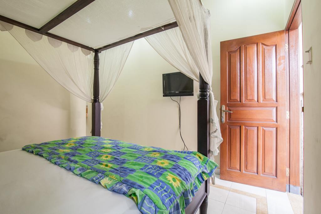 Lori Beach Inn Seminyak Værelse billede