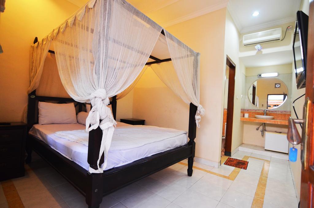 Lori Beach Inn Seminyak Eksteriør billede
