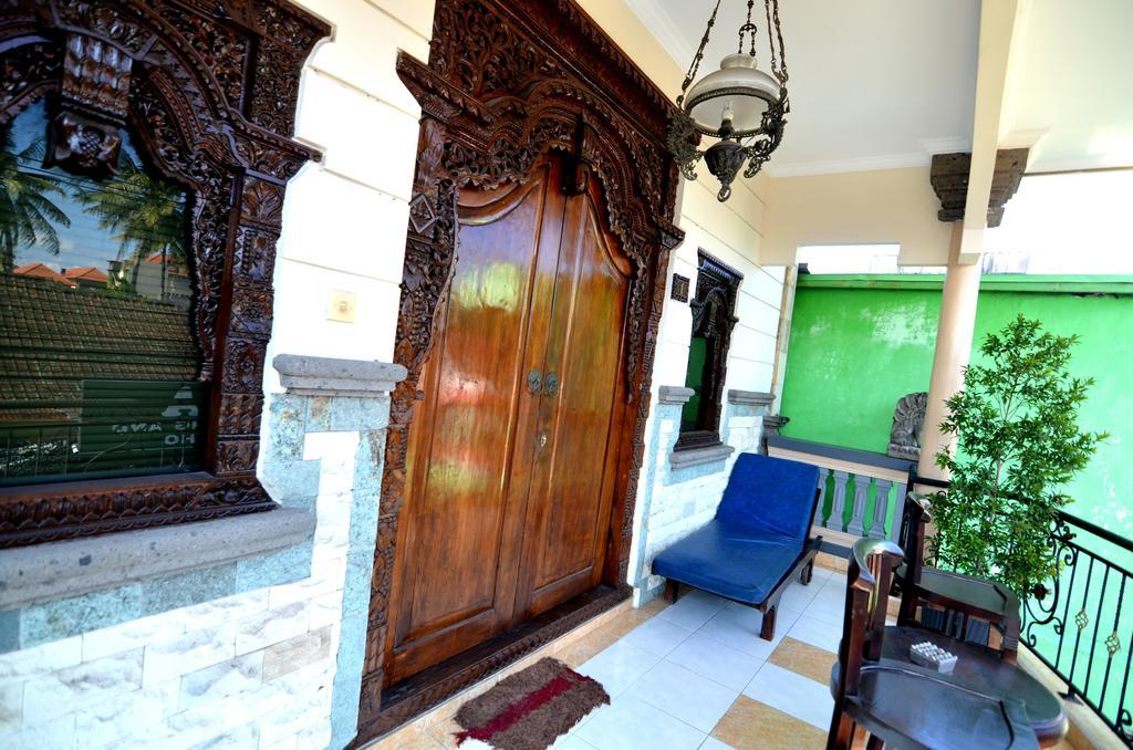 Lori Beach Inn Seminyak Eksteriør billede
