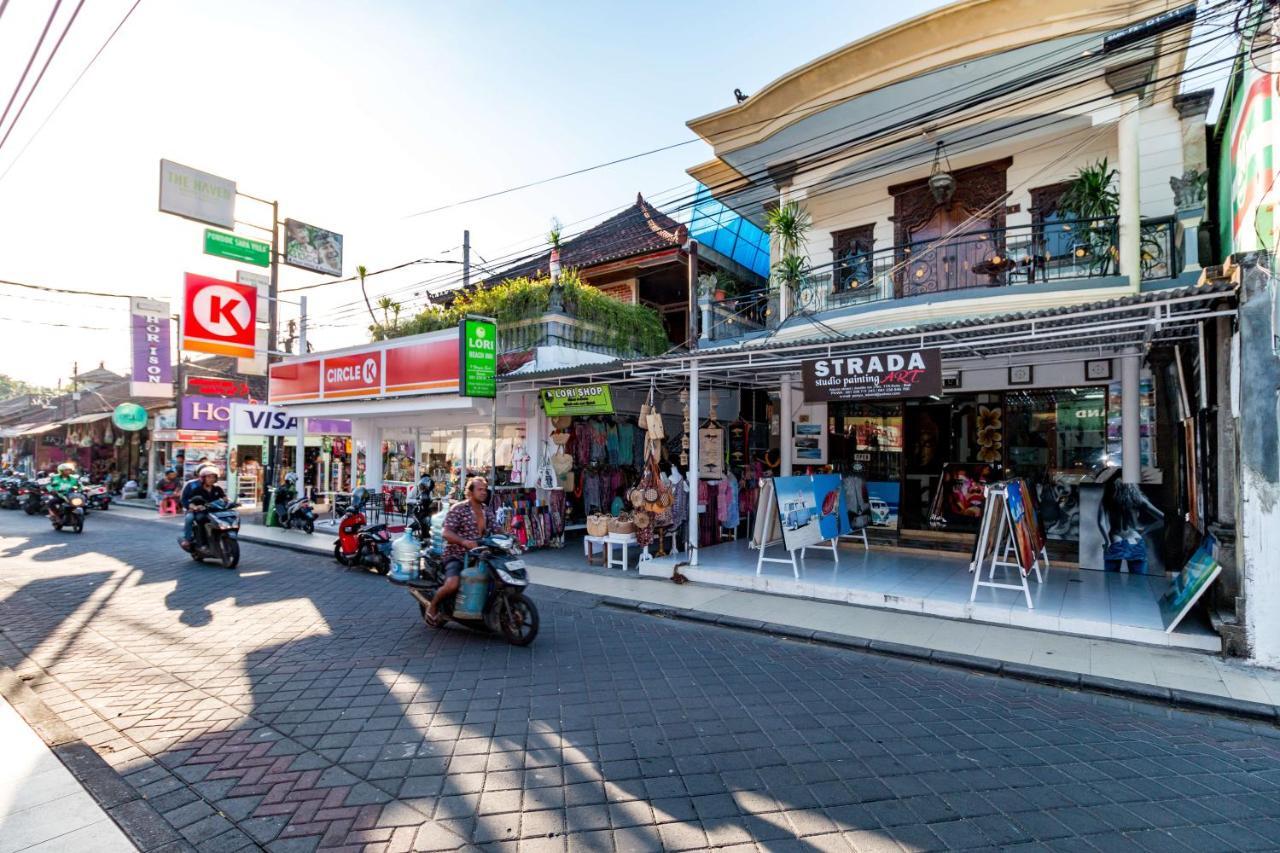 Lori Beach Inn Seminyak Eksteriør billede