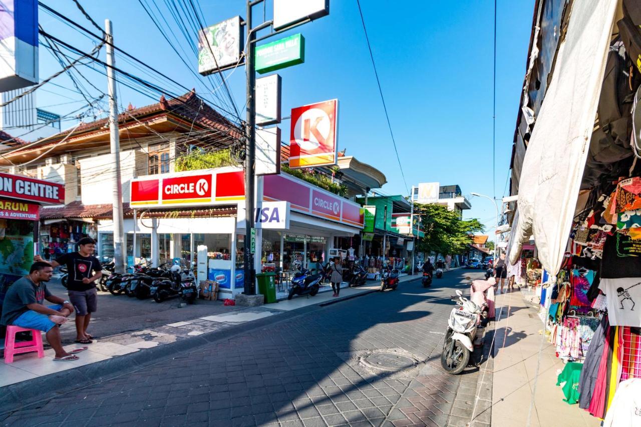 Lori Beach Inn Seminyak Eksteriør billede